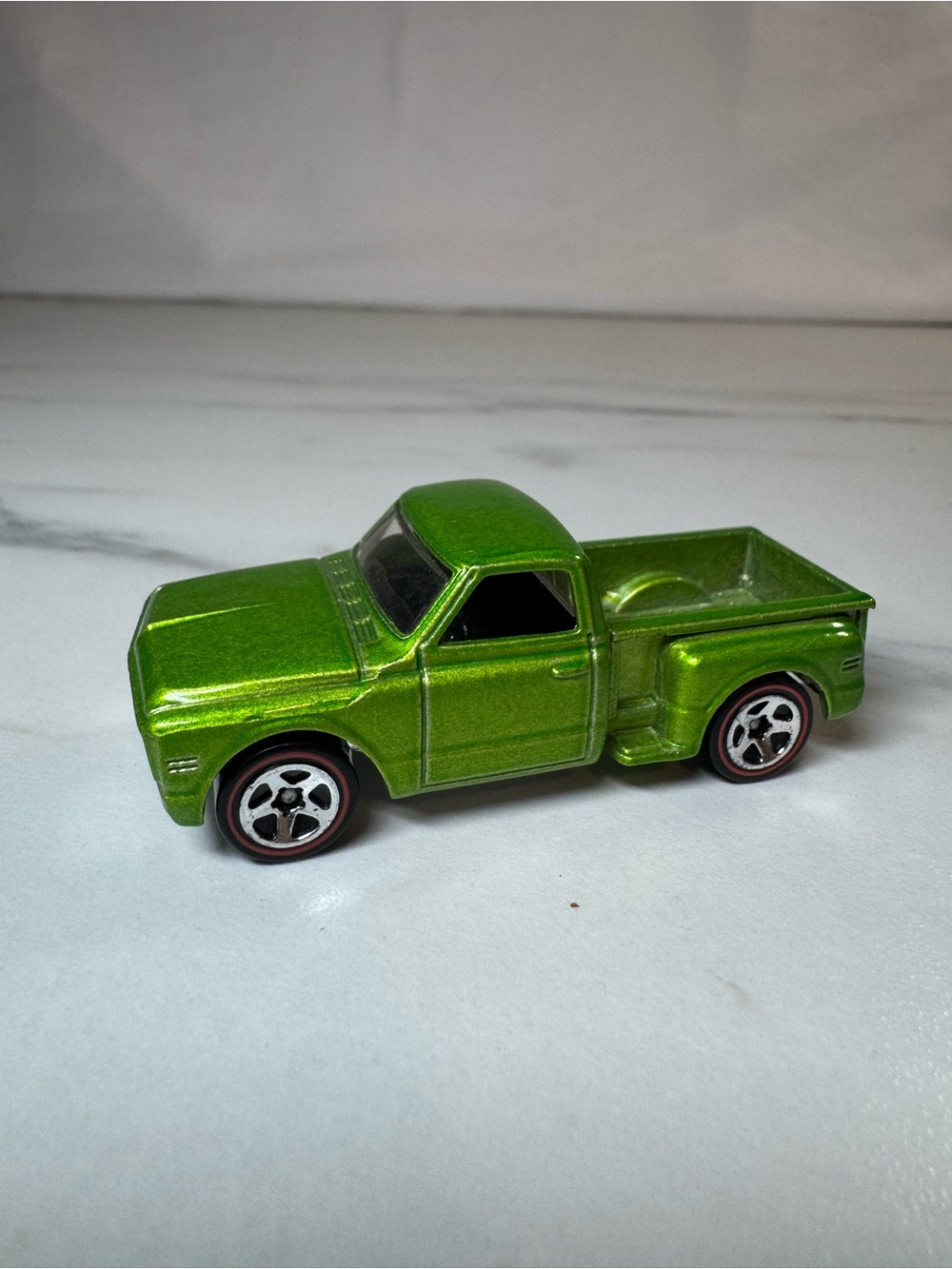 Hot Wheels Custom ’69 Chevy Pickup Metallic Green Redline Wheels Diecast Loose